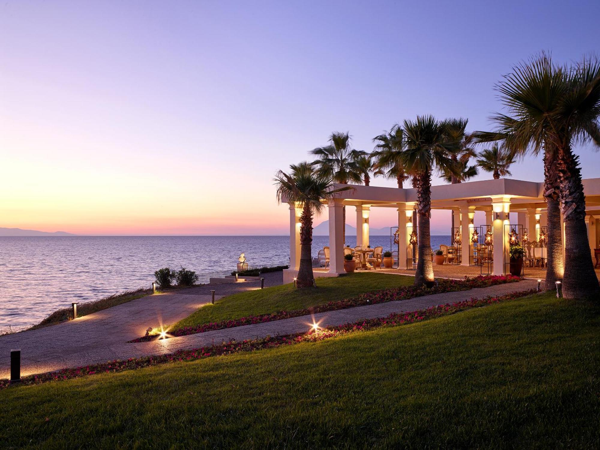 Mandola Rosa At Riviera Olympia, A Grecotel Resort To Live ロウトラ・キリニ エクステリア 写真