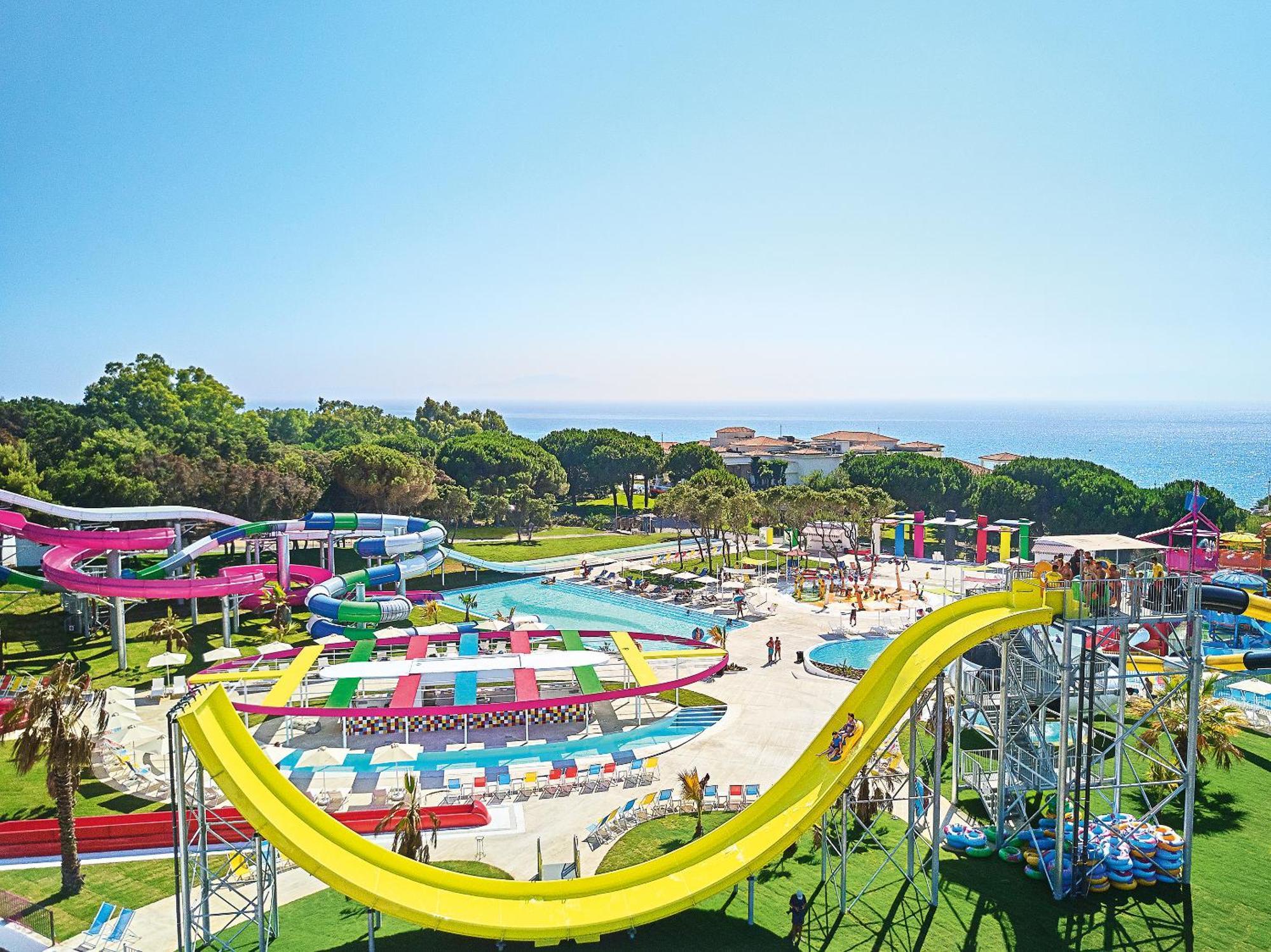 Mandola Rosa At Riviera Olympia, A Grecotel Resort To Live ロウトラ・キリニ エクステリア 写真